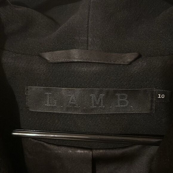 L.A.M.B Double Crepe Crop Jacket in black - Picture 3 of 8
